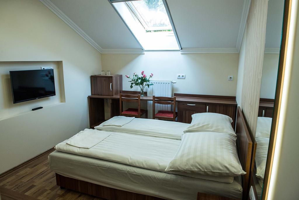 BL.Apartmanház II. Szeged Eksteriør billede